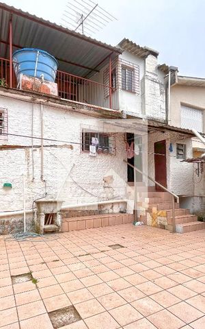 Casa à venda com 330m², 3 quartos e 2 vagasÁrea Externa