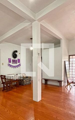 Casa à venda com 330m², 3 quartos e 2 vagasSala 2
