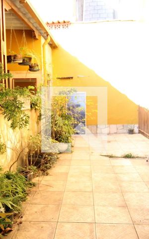 Casa à venda com 332m², 4 quartos e 2 vagasQuintal
