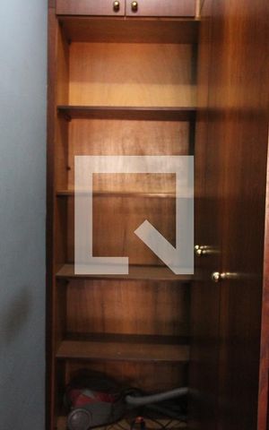Casa à venda com 332m², 4 quartos e 2 vagasCloset da suíte 3