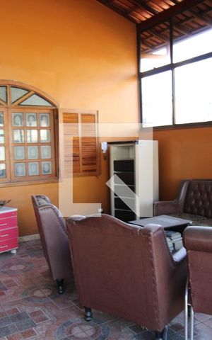 Casa à venda com 332m², 4 quartos e 2 vagasVaranda