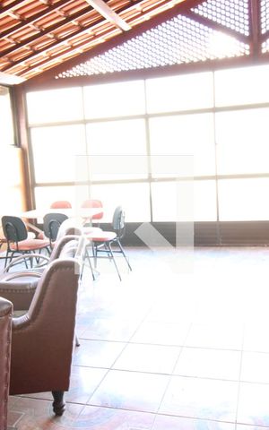 Casa à venda com 332m², 4 quartos e 2 vagasVaranda