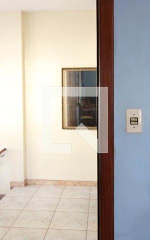 Casa à venda com 332m², 4 quartos e 2 vagasSuíte 3