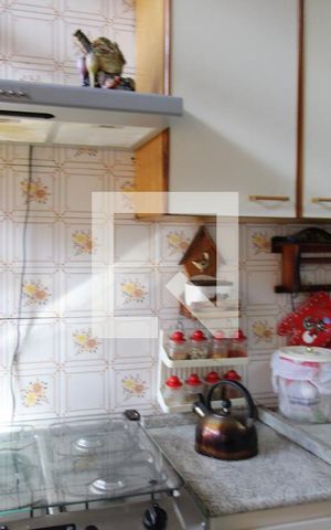 Casa à venda com 332m², 4 quartos e 2 vagasCozinha