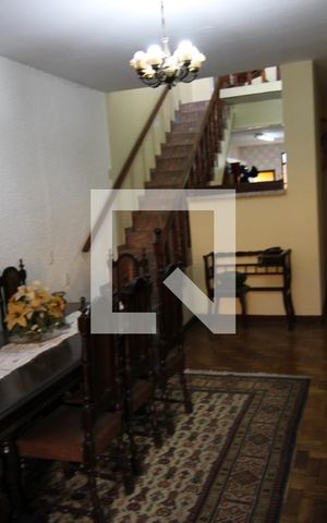 Casa à venda com 332m², 4 quartos e 2 vagasSala 2