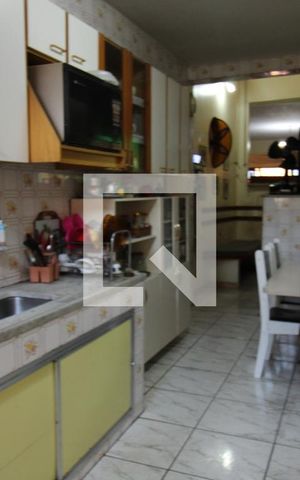 Casa à venda com 332m², 4 quartos e 2 vagasCozinha