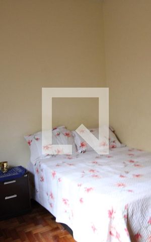 Casa à venda com 332m², 4 quartos e 2 vagasSuíte 1