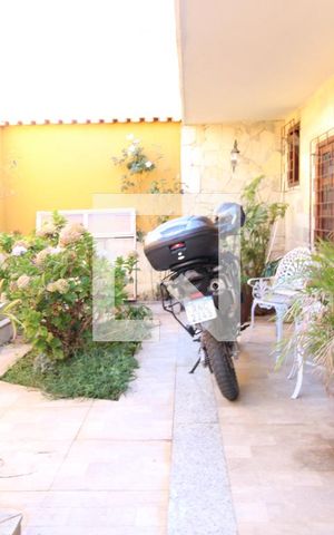 Casa à venda com 332m², 4 quartos e 2 vagasJardim