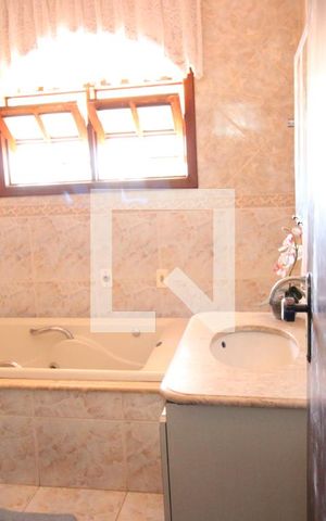 Casa à venda com 332m², 4 quartos e 2 vagasBanheiro da Suíte 3