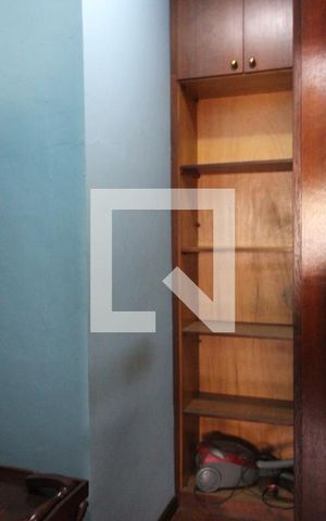 Casa à venda com 332m², 4 quartos e 2 vagasCloset da suíte 3