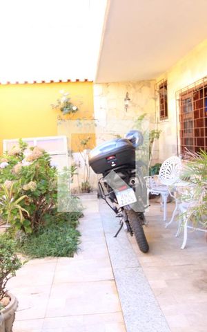 Casa à venda com 332m², 4 quartos e 2 vagasJardim
