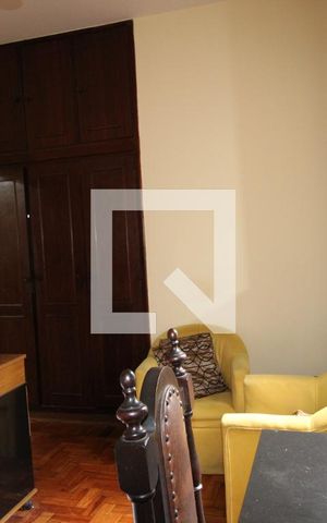 Casa à venda com 332m², 4 quartos e 2 vagasSuíte 1