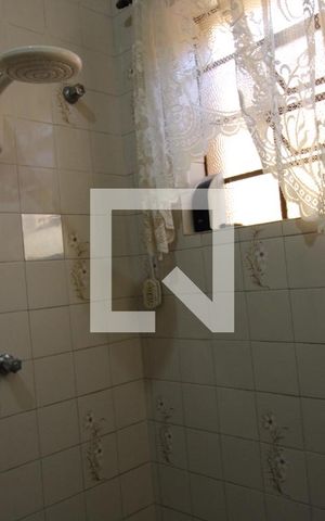 Casa à venda com 332m², 4 quartos e 2 vagasBanheiro da Suíte 1