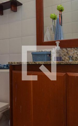 Apartamento à venda com 193m², 3 quartos e 2 vagas Apartamento à venda com 193m², 3 quartos e 2 vagasBanheiro Social