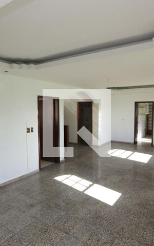Casa à venda com 577m², 4 quartos e 4 vagasSala