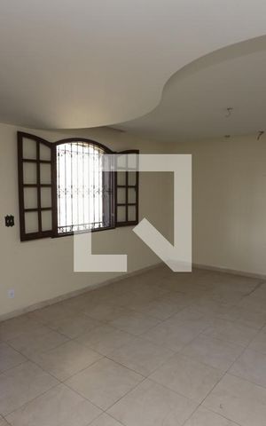 Casa à venda com 577m², 4 quartos e 4 vagasSala