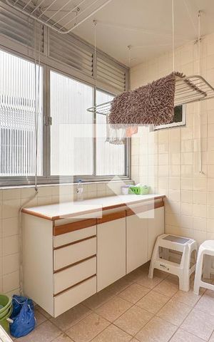 Apartamento para alugar com 190m², 3 quartos e 1 vaga Apartamento para alugar com 190m², 3 quartos e 1 vagaÁrea de Serviço