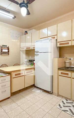 Apartamento para alugar com 190m², 3 quartos e 1 vaga Apartamento para alugar com 190m², 3 quartos e 1 vagaCozinha