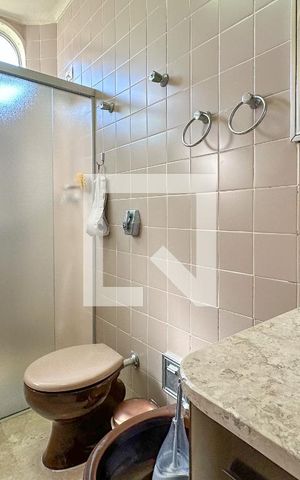 Apartamento para alugar com 190m², 3 quartos e 1 vaga Apartamento para alugar com 190m², 3 quartos e 1 vagaBanheiro 2