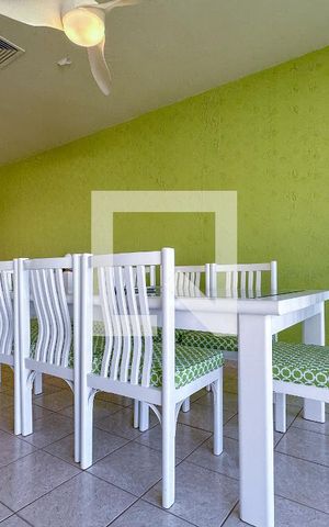 Apartamento para alugar com 190m², 3 quartos e 1 vaga Apartamento para alugar com 190m², 3 quartos e 1 vagaSala