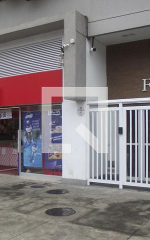 Apartamento à venda com 57m², 2 quartos e 1 vagaFachada