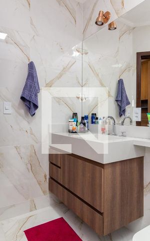Casa à venda com 170m², 3 quartos e 4 vagas Casa à venda com 170m², 3 quartos e 4 vagasBanheiro - Suíte 2