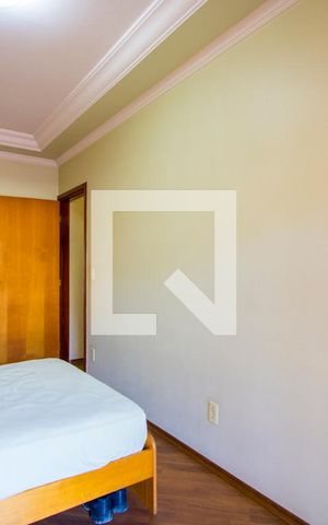 Casa à venda com 288m², 3 quartos e 5 vagas Casa à venda com 288m², 3 quartos e 5 vagasQuarto 2 - Suíte