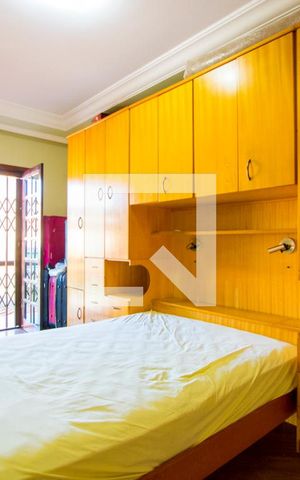 Casa à venda com 288m², 3 quartos e 5 vagas Casa à venda com 288m², 3 quartos e 5 vagasQuarto 2 - Suíte