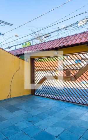 Casa à venda com 288m², 3 quartos e 5 vagas Casa à venda com 288m², 3 quartos e 5 vagasGaragem