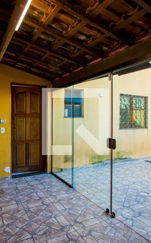Casa à venda com 288m², 3 quartos e 5 vagas Casa à venda com 288m², 3 quartos e 5 vagasÁrea de serviço