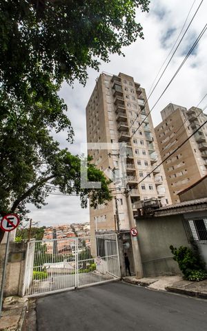 Apartamento para alugar com 50m², 2 quartos e 1 vaga Apartamento para alugar com 50m², 2 quartos e 1 vagaFachada