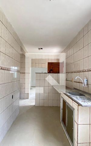 Casa para alugar com 78m², 2 quartos e sem vaga Casa para alugar com 78m², 2 quartos e sem vagaCozinha