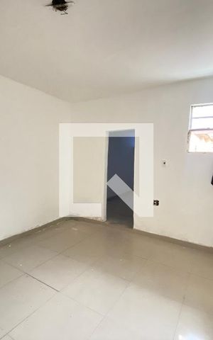 Casa para alugar com 78m², 2 quartos e sem vaga Casa para alugar com 78m², 2 quartos e sem vagaQuarto 1