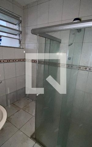 Casa para alugar com 78m², 2 quartos e sem vaga Casa para alugar com 78m², 2 quartos e sem vagaBanheiro