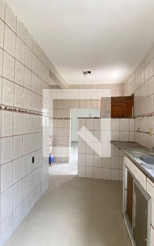 Casa para alugar com 78m², 2 quartos e sem vaga Casa para alugar com 78m², 2 quartos e sem vagaCozinha