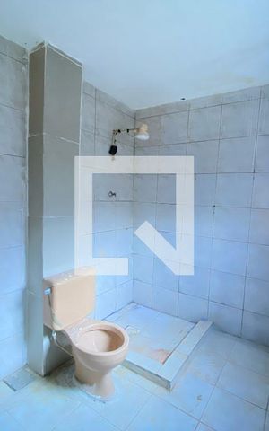 Casa para alugar com 78m², 2 quartos e sem vaga Casa para alugar com 78m², 2 quartos e sem vagaBanheiro do Quarto 1