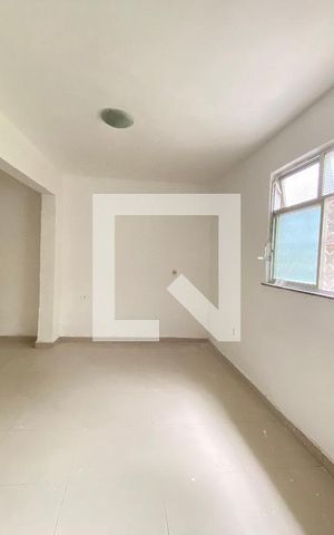 Casa para alugar com 78m², 2 quartos e sem vaga Casa para alugar com 78m², 2 quartos e sem vagaSala