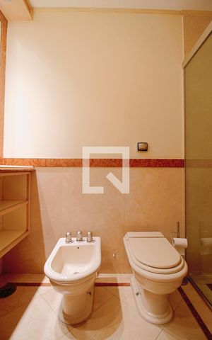 Apartamento para alugar com 550m², 3 quartos e 3 vagas Apartamento para alugar com 550m², 3 quartos e 3 vagasBanheiro da Suíte 3