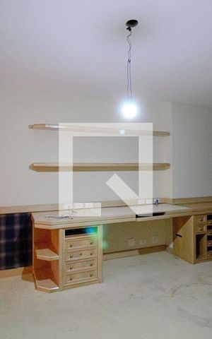 Apartamento para alugar com 550m², 3 quartos e 3 vagas Apartamento para alugar com 550m², 3 quartos e 3 vagasSuíte 3