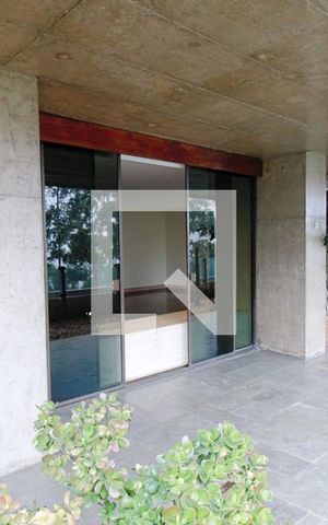 Apartamento para alugar com 550m², 3 quartos e 3 vagas Apartamento para alugar com 550m², 3 quartos e 3 vagasVaranda