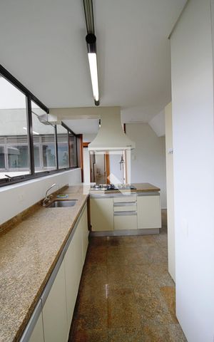 Apartamento para alugar com 550m², 3 quartos e 3 vagas Apartamento para alugar com 550m², 3 quartos e 3 vagasv