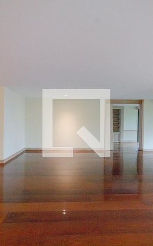 Apartamento para alugar com 550m², 3 quartos e 3 vagas Apartamento para alugar com 550m², 3 quartos e 3 vagasSala