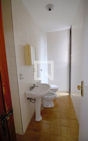 Apartamento para alugar com 550m², 3 quartos e 3 vagas Apartamento para alugar com 550m², 3 quartos e 3 vagasBanheiro de serviço