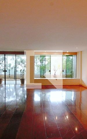 Apartamento para alugar com 550m², 3 quartos e 3 vagas Apartamento para alugar com 550m², 3 quartos e 3 vagasSala