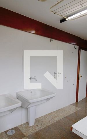 Apartamento para alugar com 550m², 3 quartos e 3 vagas Apartamento para alugar com 550m², 3 quartos e 3 vagasÁrea de Serviço
