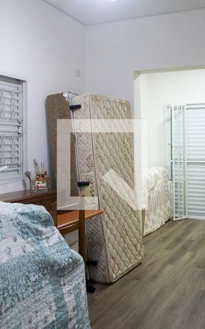 Casa à venda com 230m², 3 quartos e 2 vagas Casa à venda com 230m², 3 quartos e 2 vagasQuarto 3