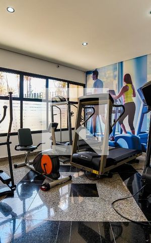 Apartamento à venda com 86m², 3 quartos e 2 vagas Apartamento à venda com 86m², 3 quartos e 2 vagasÁrea Comum - academia