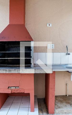 Apartamento à venda com 86m², 3 quartos e 2 vagas Apartamento à venda com 86m², 3 quartos e 2 vagasÁrea Comum - Churrasqueira