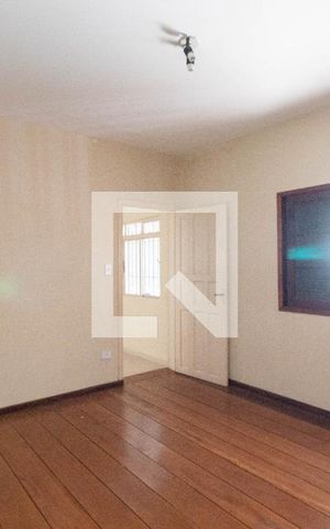 Casa à venda com 80m², 2 quartos e 2 vagas Casa à venda com 80m², 2 quartos e 2 vagasQuarto 1
