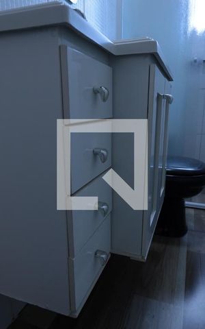 Apartamento à venda com 62m², 2 quartos e sem vagaBanheiro armário